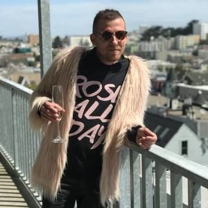 Meet your Posher, Alex